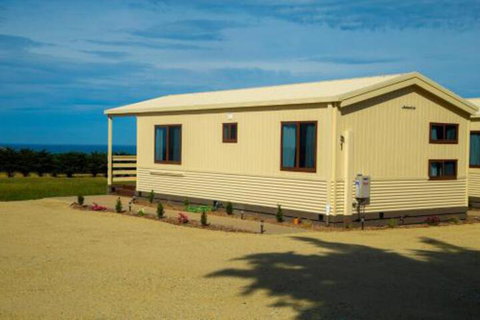 OMARU FARM STAY - Accommodation Melbourne 0
