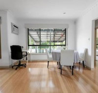 Spacious 3bedrooms big Housemitcham - Accommodation Melbourne