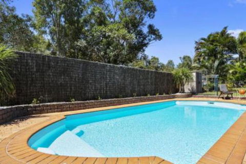BB233 Banksia Beach Family Home 4 Bedrooms - Accommodation Melbourne 4