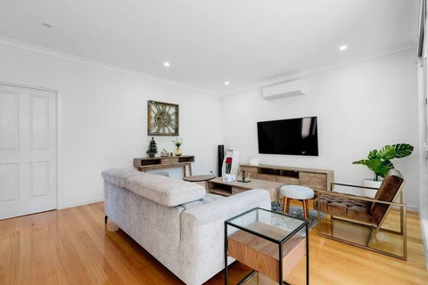 Impressive & Spacious New Townhouse@preston - Accommodation Melbourne 7