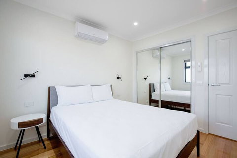 Impressive & Spacious New Townhouse@preston - Accommodation Melbourne 3