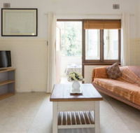 B6 Cafes  Restaurants close to UWA - Accommodation Melbourne