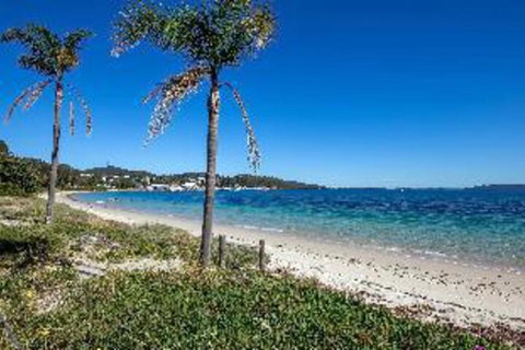 3 Bedroom Apartment Bayview Towers Unit 1 - Accommodation Melbourne 3