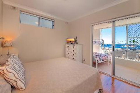 3 Bedroom Apartment Bayview Towers Unit 1 - Accommodation Melbourne 4