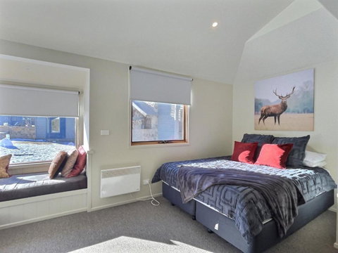 Vertical Limit - Accommodation Melbourne 2