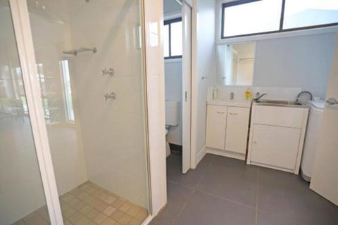 Eastend Studio Apartments - Accommodation Melbourne 6