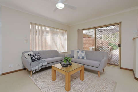Alexandra Villa - Accommodation Melbourne 1
