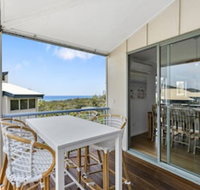 Stunning Beach Front Villa at Castaway Cove - Accommodation Melbourne