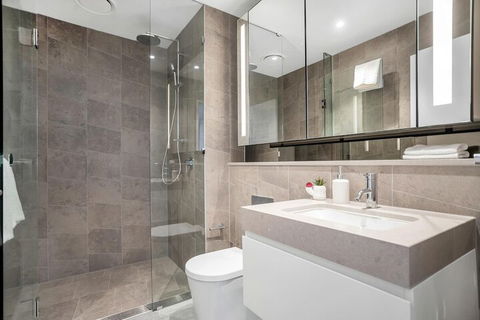 I02-china Town Luxury Service Apartment - Accommodation Melbourne 2