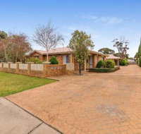 2 / 3 Wyndham AveCowes - Accommodation Melbourne