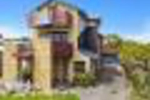 The Island Manor Family Seaside Stay With Views - Accommodation Melbourne 2