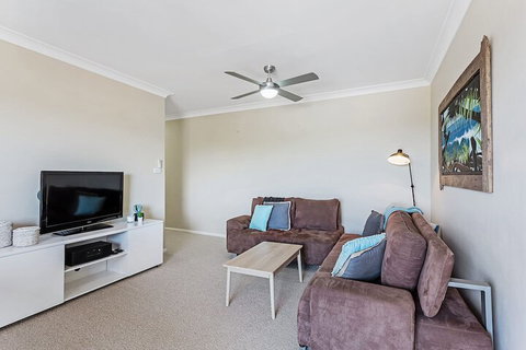 Adriana 10 / 83 Ronald Avenue - Accommodation Melbourne 3