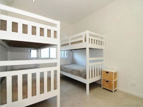BEACH RETREAT At PALM COVE - Accommodation Melbourne 5