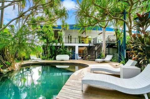 SANTORINIatPALM COVE - Accommodation Melbourne 0