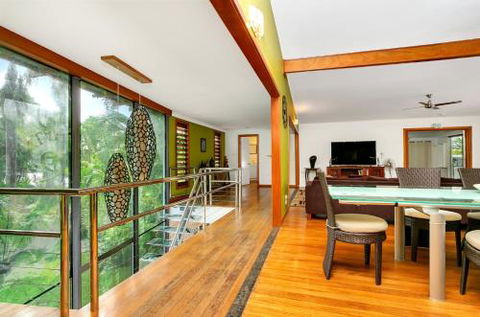 SANTORINIatPALM COVE - Accommodation Melbourne 2