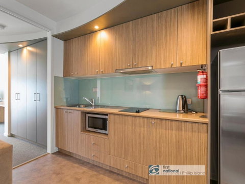 444 The Waves - Accommodation Melbourne 1