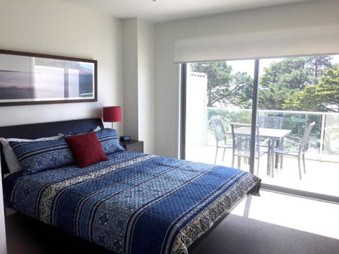 444 The Waves - Accommodation Melbourne 6