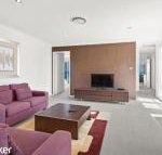 Absolute Waterfront at Anna Bay - Accommodation Melbourne
