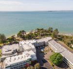 FAMILY ISLAND GETAWAY BEACHFRONT APARTMENT - Accommodation Melbourne