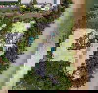 Belle Escapes - Absolute Beachfront Apartment with Private Pool Alamanda Resort 48 - Accommodation Melbourne