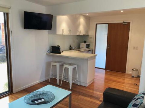 Carinya Coastal Cottage - Accommodation Melbourne 2