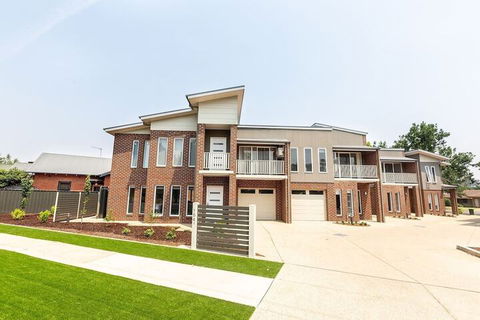 Wagga Apartments 4 - Accommodation Melbourne 5