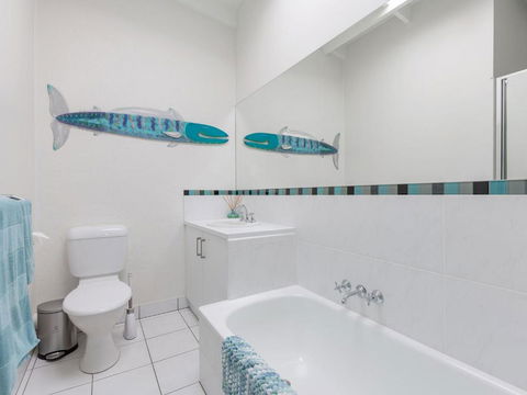 Absolute Beachfront - Accommodation Melbourne 4