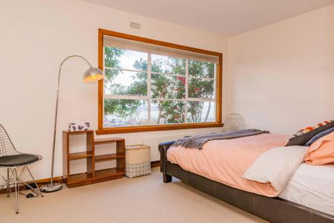 Lofty Views City Stunner! - Accommodation Melbourne 3