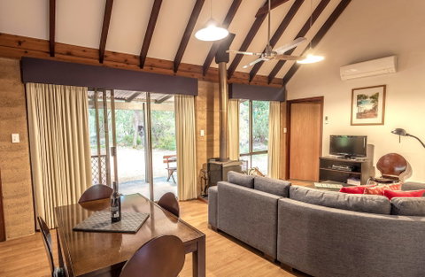 Bussells Bushland Cottages - Accommodation Melbourne 6