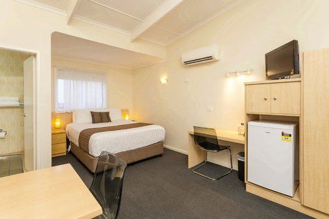Club Motel - Accommodation Melbourne 5