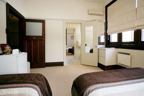 The Bank Guesthouse - Accommodation Melbourne 2