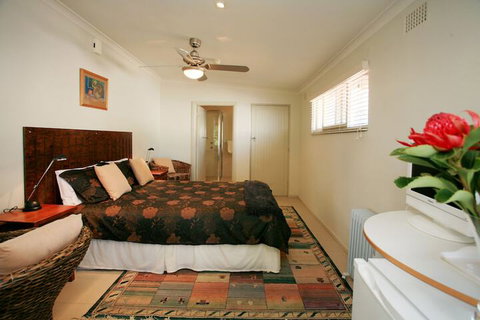 The Bank Guesthouse - Accommodation Melbourne 4