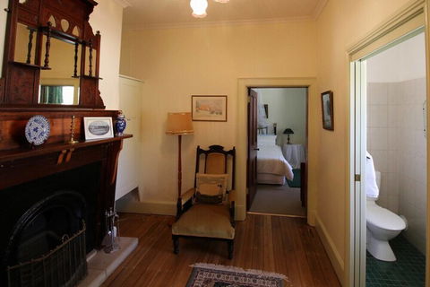 Christopher Halls Colonial Accommodation - Accommodation Melbourne 1