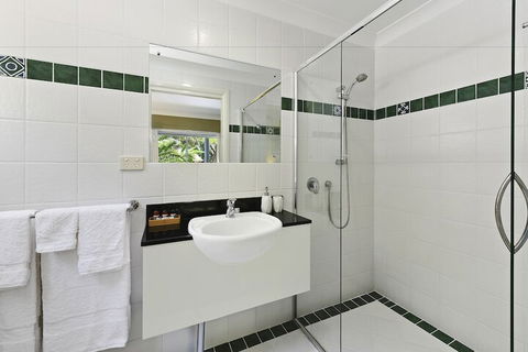 Azura Beach House B&B - Accommodation Melbourne 6