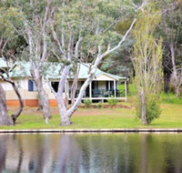 Bushy Lake Chalets - Accommodation Melbourne