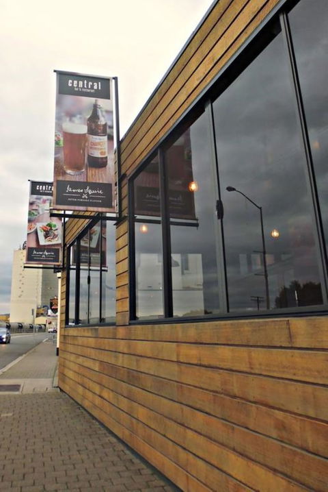 Formby Hotel - Accommodation Melbourne 0