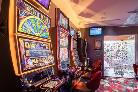 Formby Hotel - Accommodation Melbourne 2