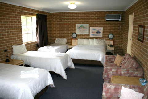 Grand Manor Motor Inn - Queanbeyan - Accommodation Melbourne 5