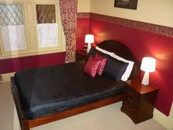 Triune House Bed & Breakfast - Accommodation Melbourne 1