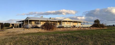 A Better Life Animal Sanctuary FarmStay Private Two Bedrooms Lounge Room & Bathroom & Toilet Shared Kitchen - Accommodation Melbourne 0