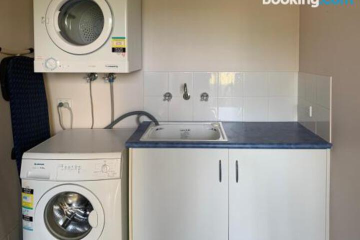 Mount Dutton Bay SA Accommodation Melbourne