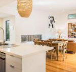 Island Pearl - Accommodation Melbourne