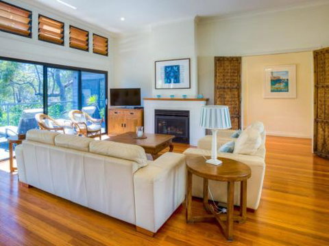 Elouera At Greenfields Beach 4pm Check Out Sundays - Accommodation Melbourne 3