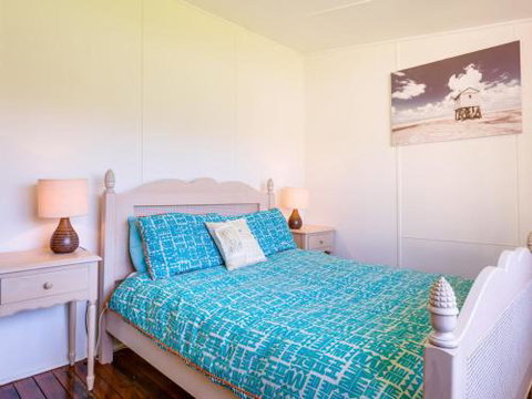 On Golden Ponds At Erowal Bay 4pm Check Out Sundays - Accommodation Melbourne 5