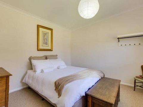 Propeller Lime Couples Only 4pm Check Out Sundays - Accommodation Melbourne 2