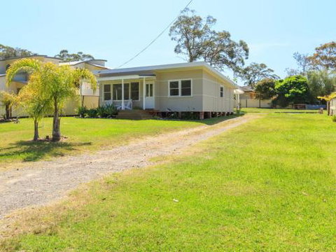 Propeller Lime Couples Only 4pm Check Out Sundays - Accommodation Melbourne 5
