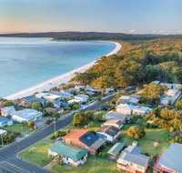 Sandals at the Bay Upstairs unit sleeping six 4pm Check Out Sundays - Accommodation Melbourne