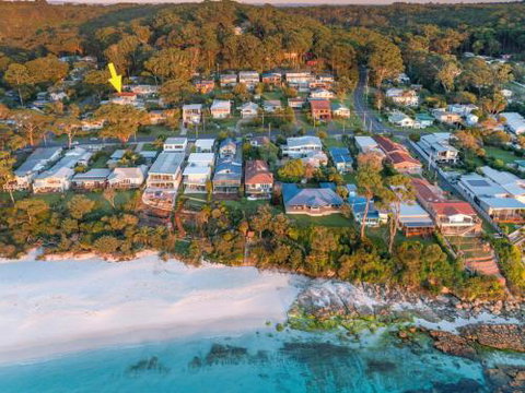 Sandals At The Bay Downstairs 4pm Check Out Sundays - Accommodation Melbourne 0