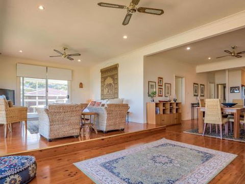 FRESHWATER Gerroa 4pm Check Out Sundays - Accommodation Melbourne 4