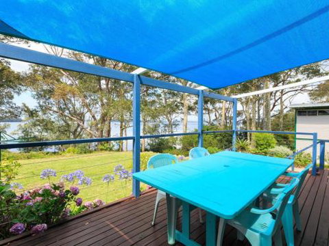 WIRANI On The WATER Sanctuary Point 4pm Check Out Sundays - Accommodation Melbourne 0